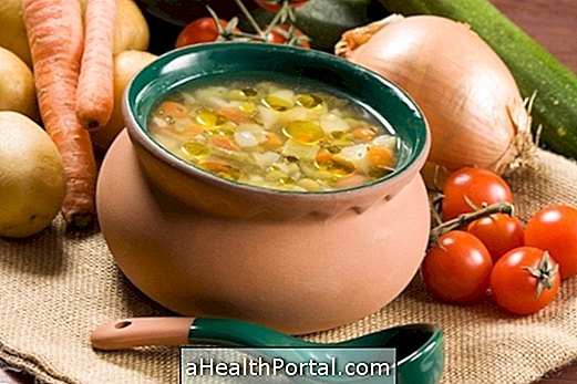 dieta i odżywianie - 5 receptur zup z mniej niż 200 kalorii